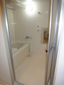 お掃除のしやすいINAXリノビオのお風呂に交換 お掃除のしやすいINAXリノビオのお風呂に交換